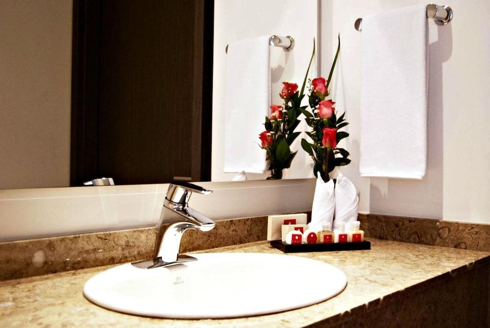 Best Western Calleja Suites Bogotá Eksteriør billede